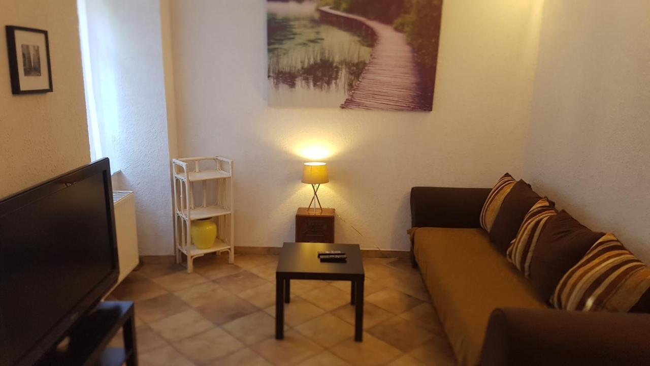 Appartements Coeur De Village Сен-Жан-дю-Бруел Екстериор снимка