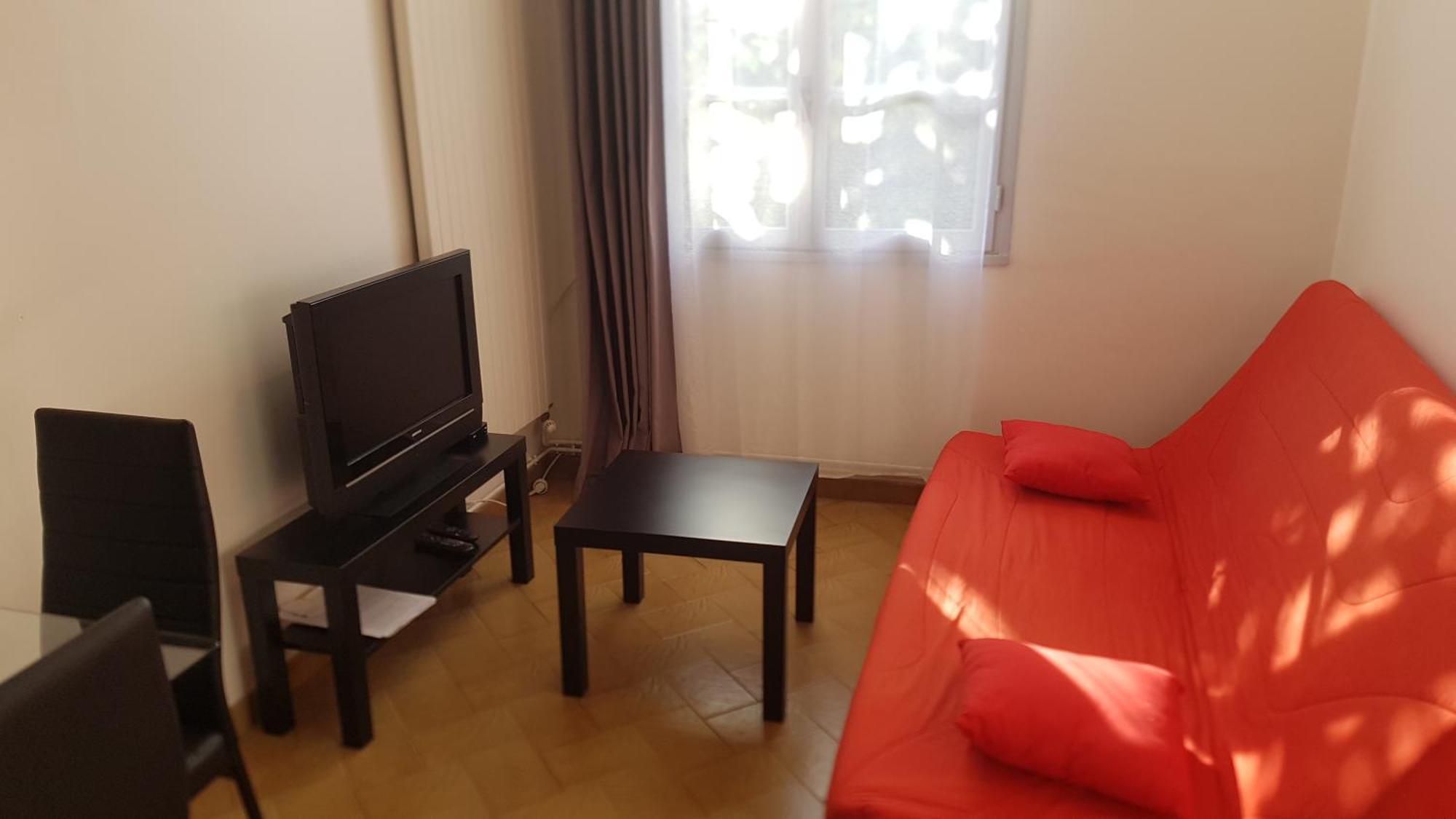 Appartements Coeur De Village Сен-Жан-дю-Бруел Стая снимка