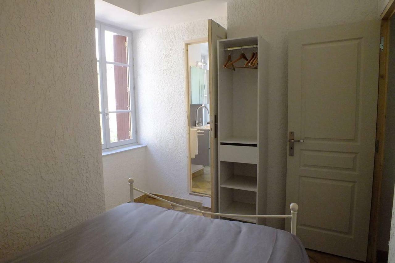 Appartements Coeur De Village Сен-Жан-дю-Бруел Екстериор снимка