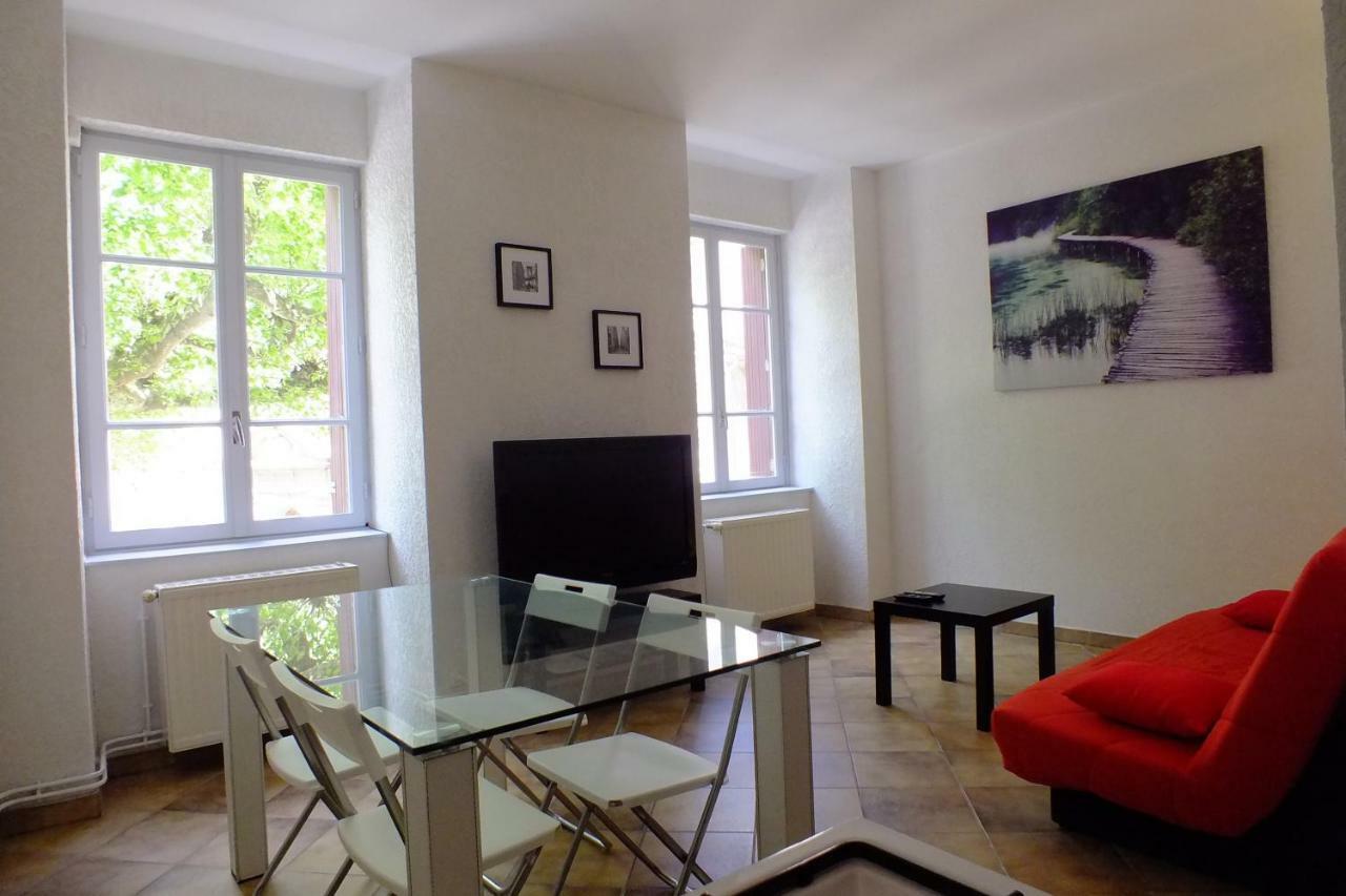 Appartements Coeur De Village Сен-Жан-дю-Бруел Екстериор снимка