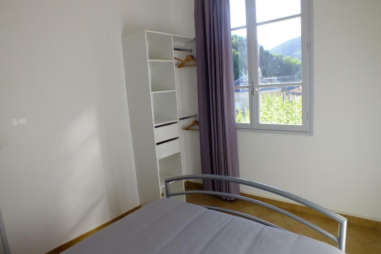 Appartements Coeur De Village Сен-Жан-дю-Бруел Екстериор снимка