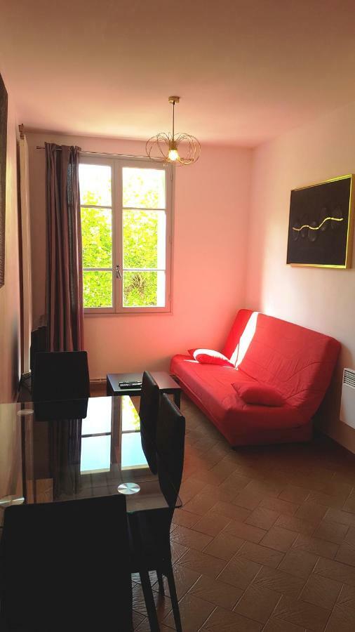 Appartements Coeur De Village Сен-Жан-дю-Бруел Екстериор снимка