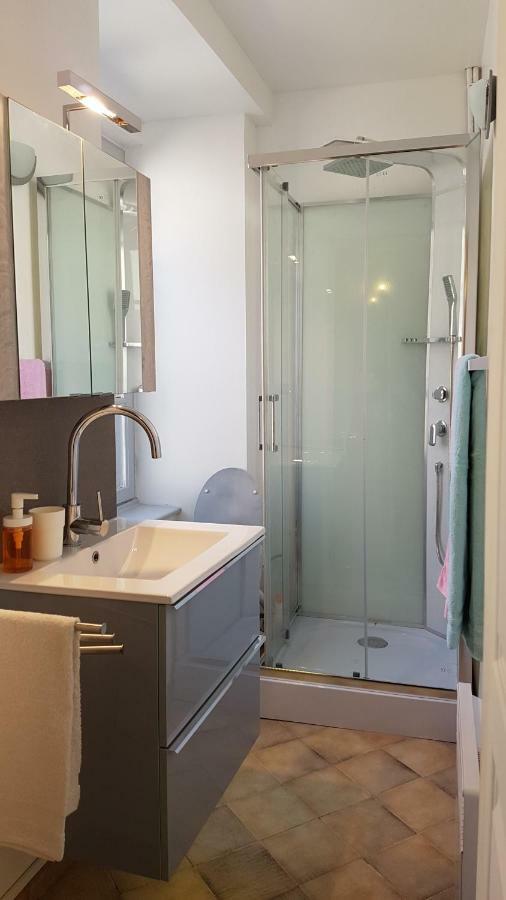 Appartements Coeur De Village Сен-Жан-дю-Бруел Екстериор снимка